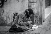 бездомний безпритульний